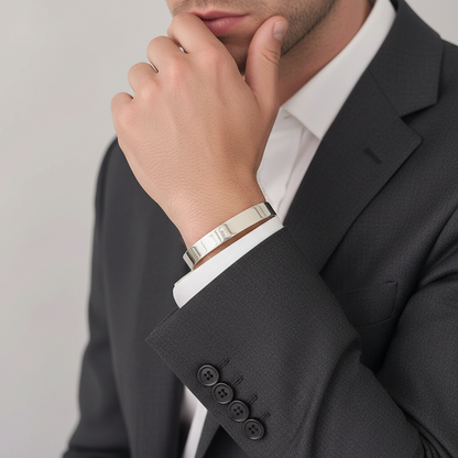 Unisex silver bangle bracelet