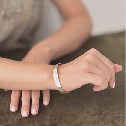 Unisex silver bangle bracelet